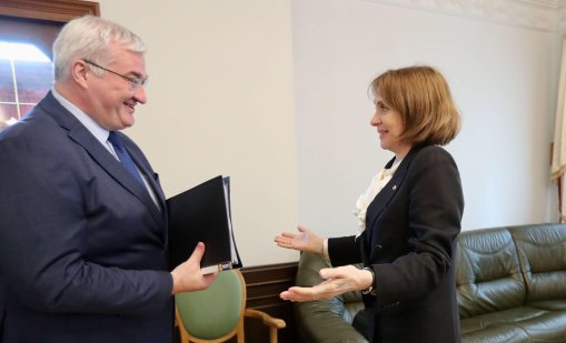 Нейнски за Украйна: Хората живеят войната, но са останали човечни