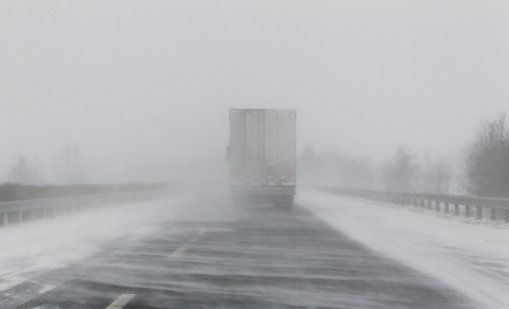 Зимата се развилня в Хърватия: Червен код, обилен сняг и силни ветрове