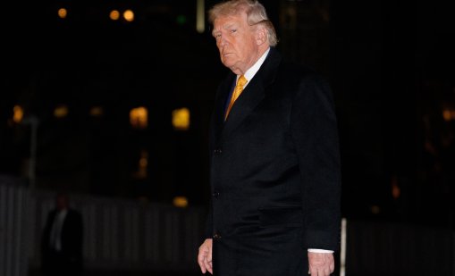 Белият дом плаши: Тръмп може да придобие Гренландия и със сила