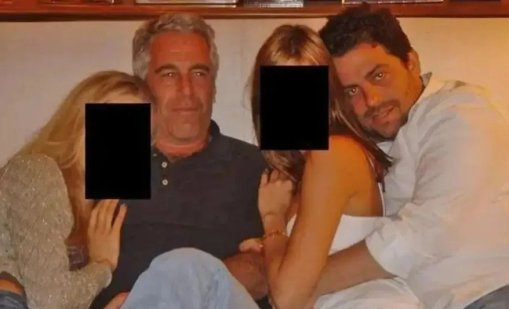 И режисьорът на филма за Мелания на снимки с Епстийн