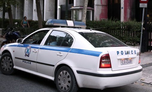 Гърция разполага постоянно полицейско присъствие в ромските квартали