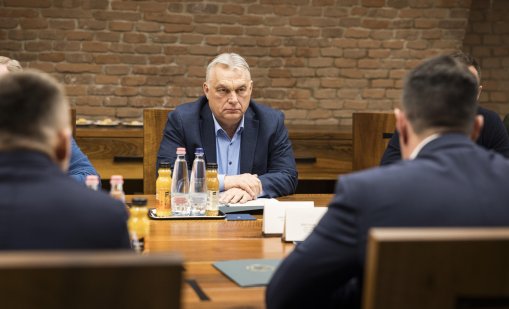 Орбан сложи таван на цените на горивата в Унгария