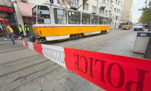 Детето, блъснато от трамвай, е в добро състояние