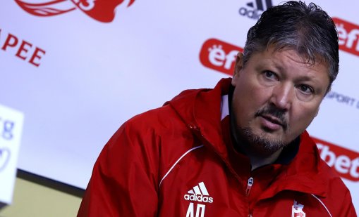 ЦСКА подкрепя Любослав Пенев в трудния момент: Ще спечелиш и този мач, Любо!