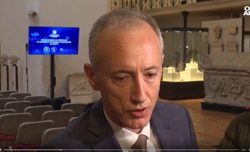 Кои професии са със заплати над 6000 лв.? МОН с ново издание на рейтинговата система на ВУЗ-овете