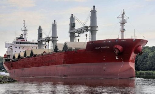 Мистерия: Два трупа на кораб, акустирал в Бургас, не са на хора от екипажа 