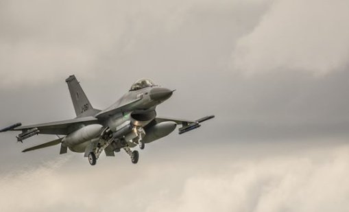 Украински Ф-16 е свален, пилотът катапултирал успешно
