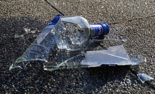 Водката в Русия поскъпна със 17%, започнаха да затварят магазини за алкохол