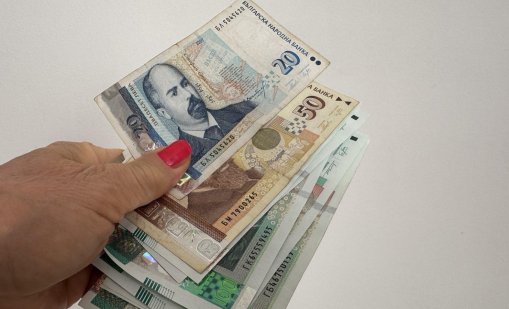 Средният доход достига 14 403 лв. през 2025 година