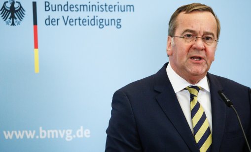 Германия разполага военни кораби в Средиземно море