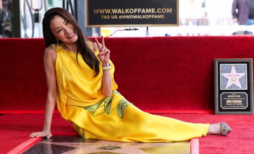 В кадър: Мишел Йео вече е със своя звезда на Алеята на славата