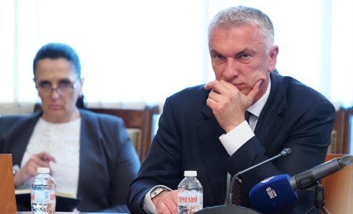 АПС е опозиция, не сме говорили с ПП-ДБ за подкрепа на вот на недоверие