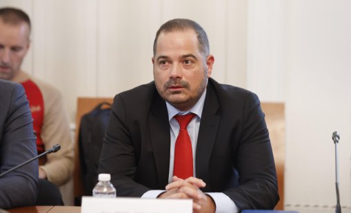 Калин Стоянов със сигнал за полицейски своеволия и агресия в Кърджали