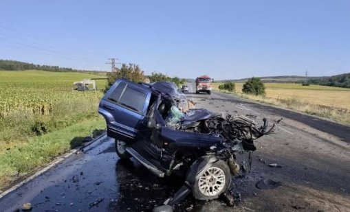 Шофьор загина при катастрофа между джип и камион край Разград