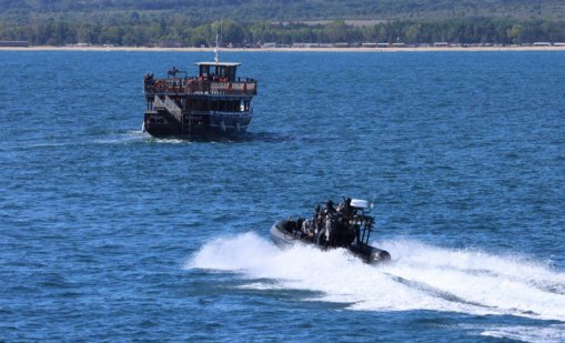 Подновяват издирването на изчезналия рибарски кораб край Созопол