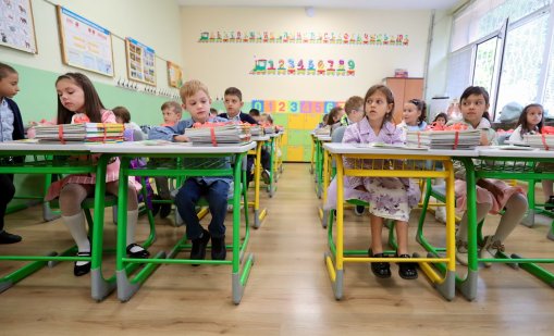 В кадър: Учебната година стартира в ИОУ &ldquo;Николай Лилиев&rdquo;