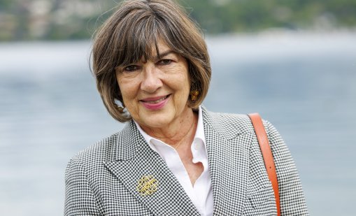 Водещата журналистка на Си Ен Ен Кристиан Аманпур напуска след 43-годишна кариера