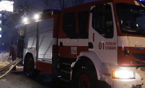 Лаптоп и телефон са се зареждали в стаята, от която е тръгнал пожарът в ж.к. "Свобода"