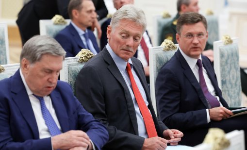 Песков: Русия анализира новите санкции и ще действа в свой интерес