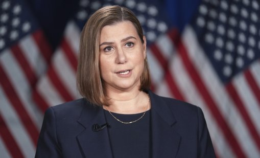 ФБР привика шестима конгресмени, призовавали военни да не се подчиняват