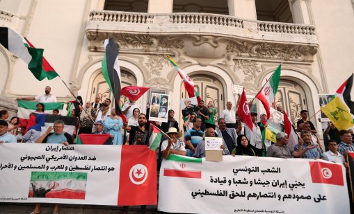 Над 1000 часа иранците са без достъп до интернет