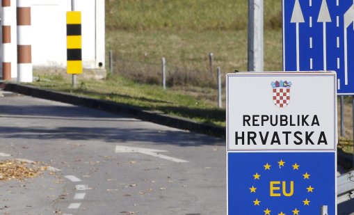Българин опитал да внесе контрабандно в Хърватия парфюми за 1,4 млн. евро