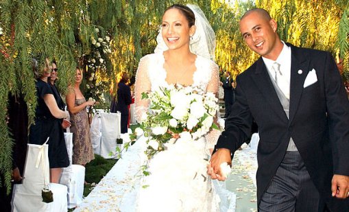 Най-емблематичните сватбени рокли на знаменитости, дело на модна къща Valentino