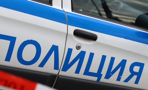 Младежи нападнаха връстник в Пловдив, били го с юмруци, горили го със запалки
