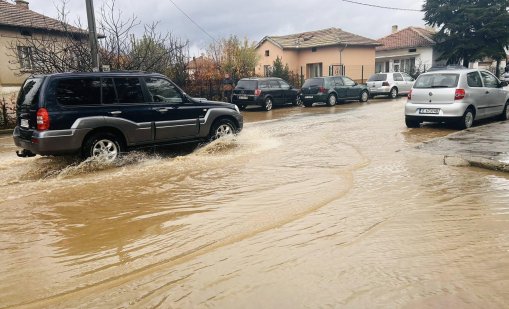 "Напоителни системи": Контролирано се изпуска язовир "Бели брег"