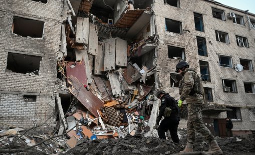 Новите военни мошеници на Русия - „Черните вдовици“, които мамят войници за брак