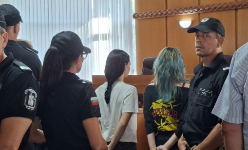 Момичетата, обвинени за убийството на Георги, остават в ареста