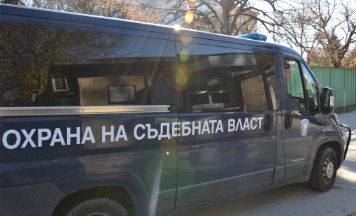 Конвоят с Благомир Коцев пристигна в затвора във Варна