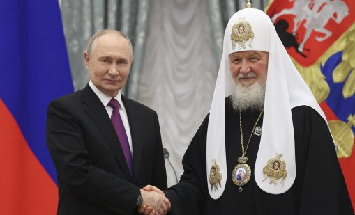 Как руският патриарх Кирил пренаписва шестата Божа заповед: Не убивай! ВИДЕО