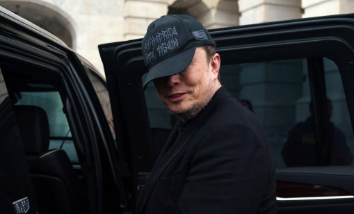 Мъск критикува назначения от Тръмп шеф на НАСА, бил глупав за работата