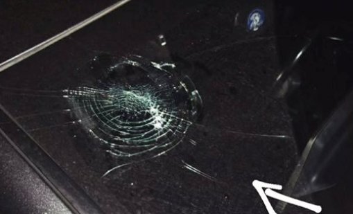 Деца потрошиха стъклото на автомобила на Невяна Владинова в столичен мол 