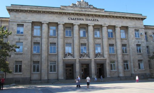 Делото за трагедията с три жертви в Разград ще се гледа по съкратената процедура 