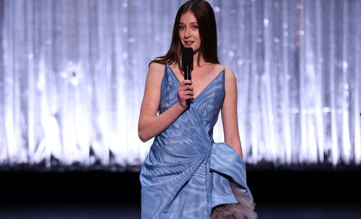 18-годишната дъщеря на Никол Кидман и Кийт Ърбан украси корицата на Vogue