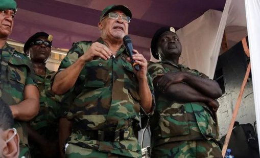 Убиецът от Суринам се обесил в килията