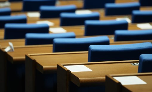 Парламентът прие на първо четене т.нар. закон за лобизма