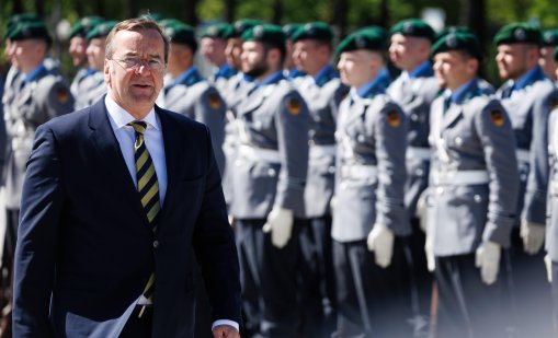 Писториус: 460 000 не е таван за Бундесвера