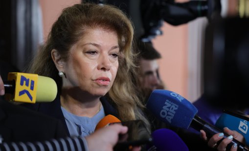 Йотова за спора около "Коалицията на желаещите": Радев има най-точната позиция