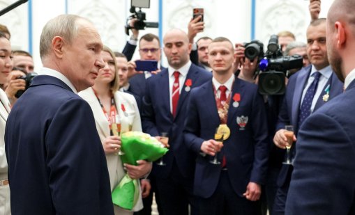 Комунистите в Русия предупредиха Путин: Революцията от 1917 г. ще се повтори 