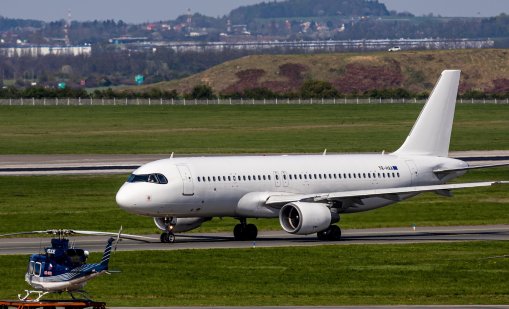 Лятото идва, почивките също: Подгответе се за "много, много скъпи&ldquo; самолетни билети 