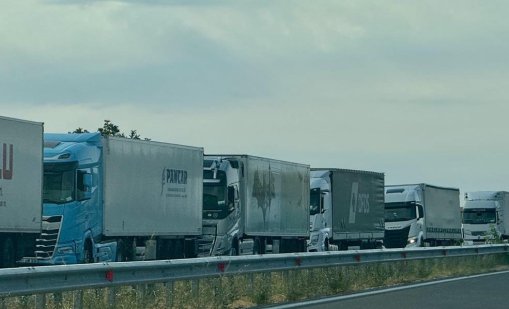 Огромно задръстване от камиони на "Капитан Андреево", престоят е до 17 часа