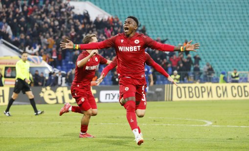 ЦСКА може да изпусне Ето'о без пари