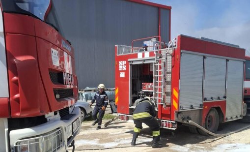 Двама ранени при пожар в къща край Севлиево
