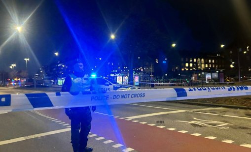 Автобус се вряза в спирка в Стокхолм, трима са загинали