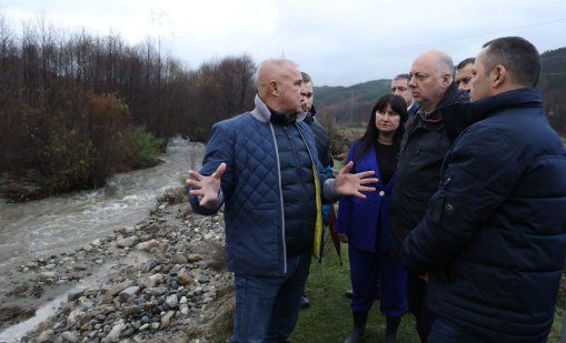 Премиерът разпореди денонощно наблюдение на река Струма и водосбора й 