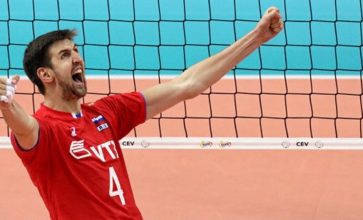 Връщат Русия в световния волейбол