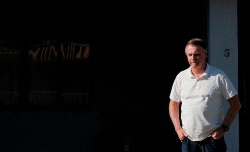 Екс президентът на Бразилия Болсонаро е арестуван в дома си